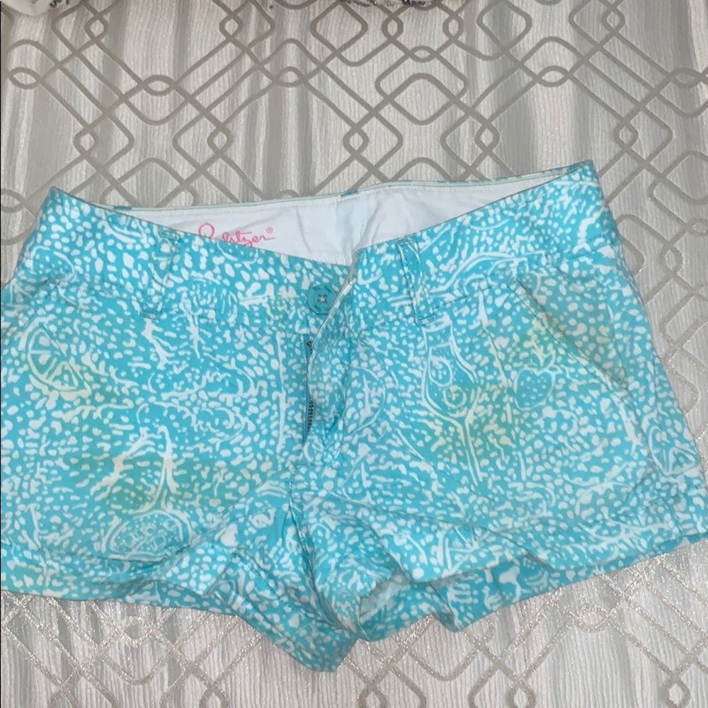 blue and white lily pulitzer shorts